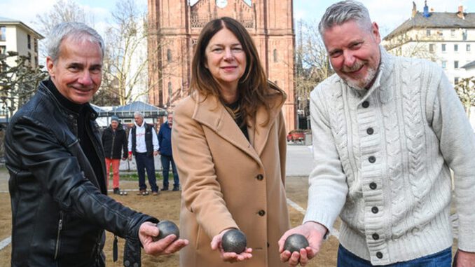 Bouleplatz am Luisenplatz wieder geöffnet; Leihangebote starten kostenfrei in die Saison