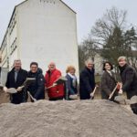 Erweiterungsbau der Kohlheckschule gestartet: Mensa, Ganztag und Sporthalle geplant