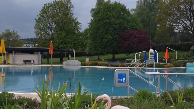 Freibad Hahn öffnet am 16. Mai nach umfangreicher energetischer Sanierung Freibad Hahn öffnet am 16. Mai nach umfangreicher energetischer Sanierung