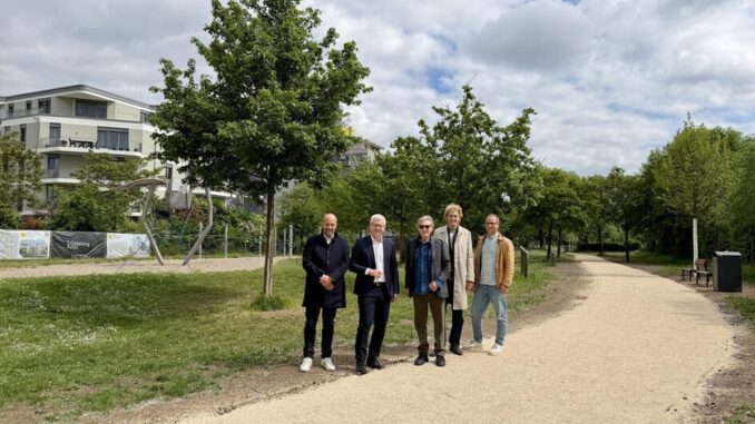 Kastel: Neue Fuß und Radwege der Helling Höfe schaffen direkte Verbindung zum Rheinufer Kastel: Neue Fuß und Radwege der Helling Höfe schaffen direkte Verbindung zum Rheinufer