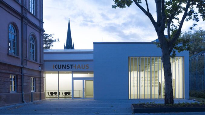 Kunsthaus Wiesbaden öffnet Ateliers zur Kurzen Nacht der Galerien und Museen