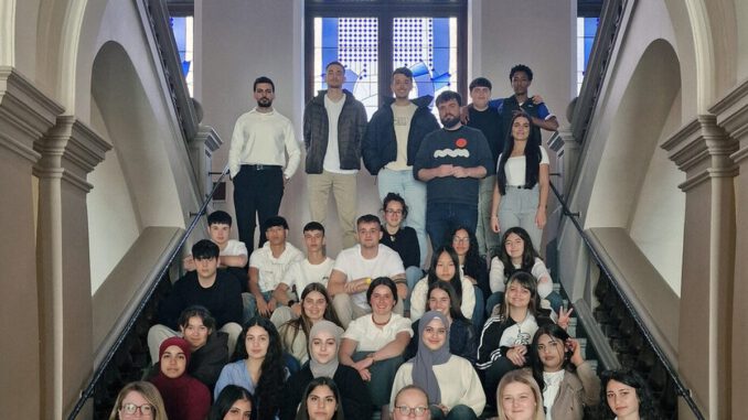 Wiesbaden empfängt Jugendliche aus Urretxu zur Kunstbegegnung Wiesbaden empfängt Jugendliche aus Urretxu zur Kunstbegegnung