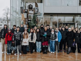 Wiesbaden empfängt Teilnehmende der internationalen Jugendbegegnung und zeichnet Engagement aus