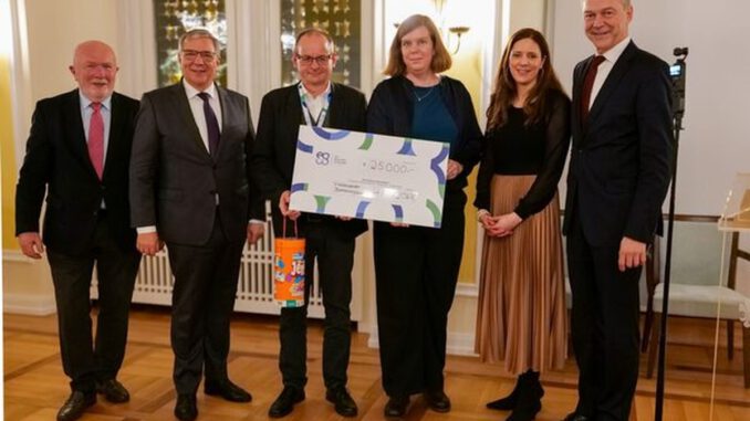 Wiesbaden fördert psychosoziale Beratung in Gebärdensprache und feiert 25 Jahre Stiftung Wiesbaden fördert psychosoziale Beratung in Gebärdensprache und feiert 25 Jahre Stiftung