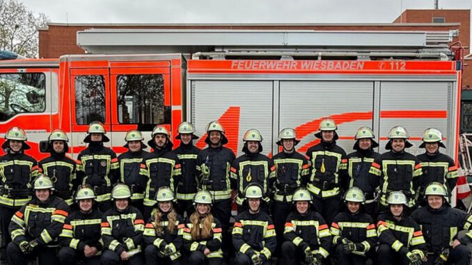 Wiesbadens Freiwillige Feuerwehr startet Grundausbildung nach Ausbilderlücke neu