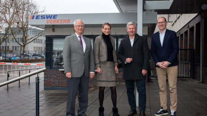 Zufriedenheit mit Busverkehr in Wiesbaden steigt trotz Defiziten bei Pünktlichkeit